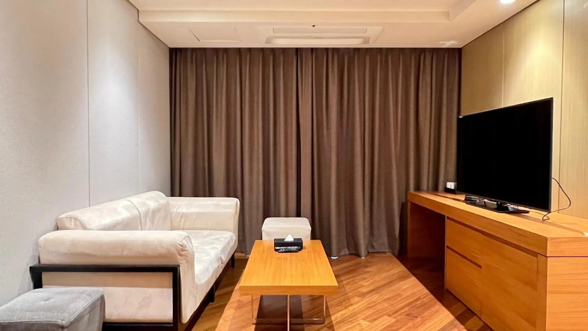 Incheon Grace Hotel 3*,  韓国